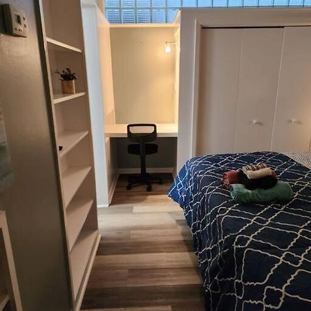 Blue Shark *W7* @ Montrose 1Br Private King Loft Leilighet Houston Eksteriør bilde