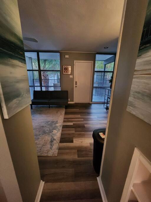 Blue Shark *W7* @ Montrose 1Br Private King Loft Leilighet Houston Eksteriør bilde