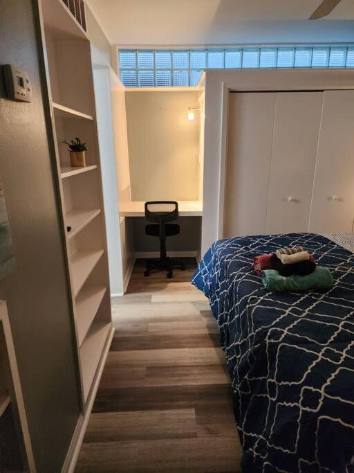 Blue Shark *W7* @ Montrose 1Br Private King Loft Leilighet Houston Eksteriør bilde